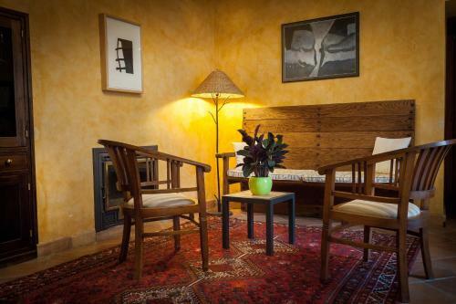 Petit Hotel Alaro
