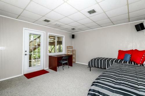 05244 - 44 Pego Circle