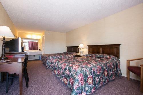 Hotel Candlewick Inn