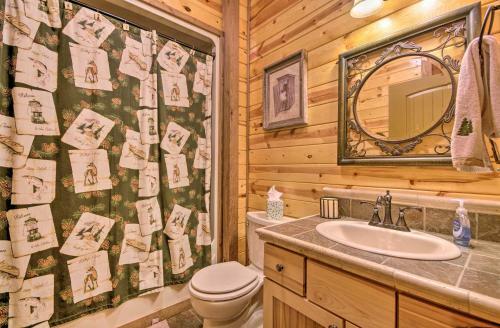 Spacious Family Home With Fire Pit On Norfork Lake!