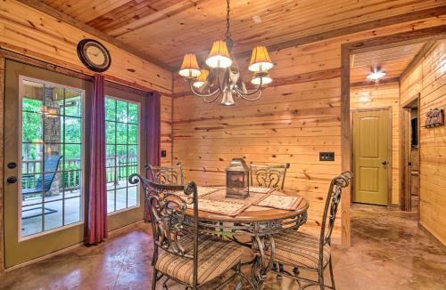 Spacious Family Home With Fire Pit On Norfork Lake!