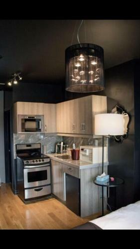 Hostal 103-downtown Montr�al Drummond Golden Dist Ritz