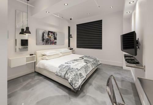 Apartamento 4 Bedroom Bachelor Pad In Downtown Montreal By Simplissimmo