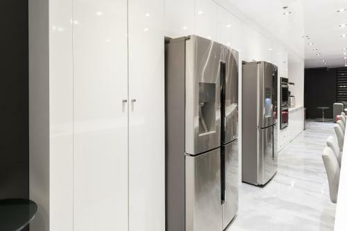 Apartamento 4 Bedroom Bachelor Pad In Downtown Montreal By Simplissimmo