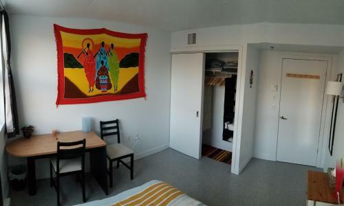 Very Nice, Clean And Quiet Double Room Next To Downtown