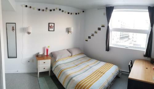 Very Nice, Clean And Quiet Double Room Next To Downtown