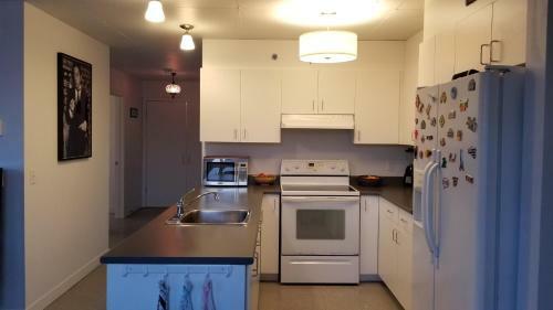 Very Nice, Clean And Quiet Double Room Next To Downtown