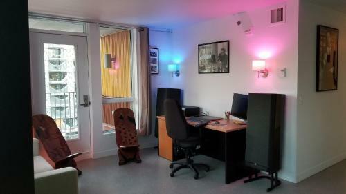 Very Nice, Clean And Quiet Double Room Next To Downtown