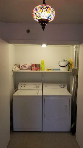 Very Nice, Clean And Quiet Double Room Next To Downtown