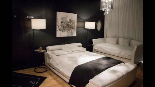 Hostal 304 Terace Studio Drummond Next To Ritz/sofitel Feel Like A Boutic Hotel Design