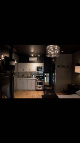 Hostal 304 Terace Studio Drummond Next To Ritz/sofitel Feel Like A Boutic Hotel Design