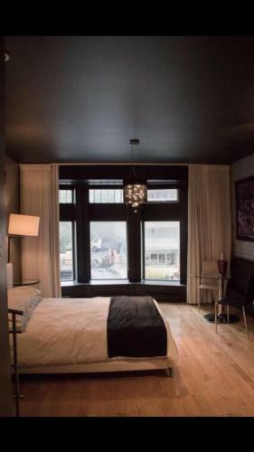 Hostal 304 Terace Studio Drummond Next To Ritz/sofitel Feel Like A Boutic Hotel Design