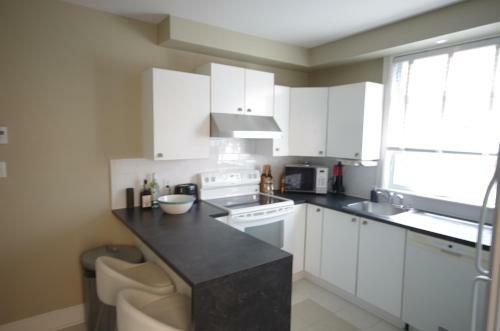 Hostal L'adresse Botanique - 3 Rooms, Up To 6 Guests