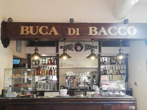 Hostal Affittacamere Buca Di Bacco