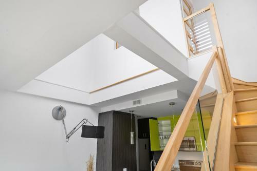 Frontenac Apartments By Restavio