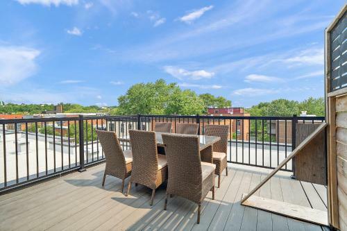 Frontenac Apartments By Restavio