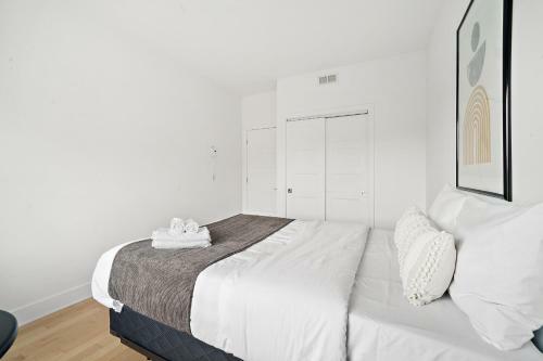Frontenac Apartments By Restavio