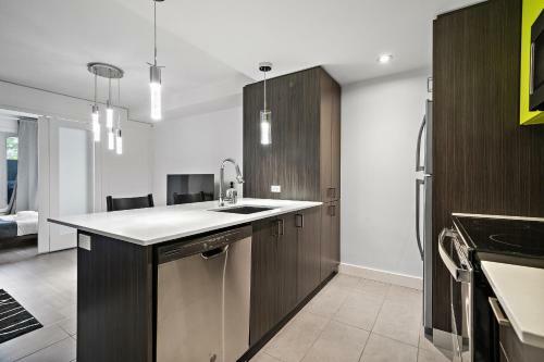 Frontenac Apartments By Restavio