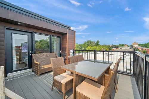 Frontenac Apartments By Restavio