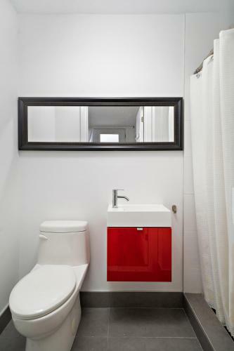Frontenac Apartments By Restavio