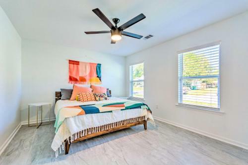 Eclectic North Little Rock House With Fire Pit!
