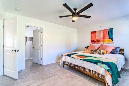 Eclectic North Little Rock House With Fire Pit!