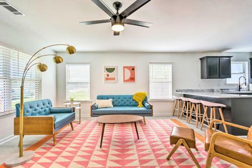 Eclectic North Little Rock House With Fire Pit!