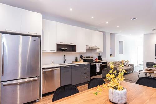 Apartamento Vast And Perfectly Located 3 Bedroom Flat By Denstays