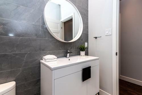 Apartamento Vast And Perfectly Located 3 Bedroom Flat By Denstays