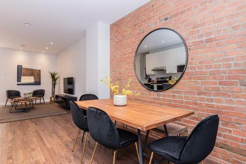 Apartamento Vast And Perfectly Located 3 Bedroom Flat By Denstays