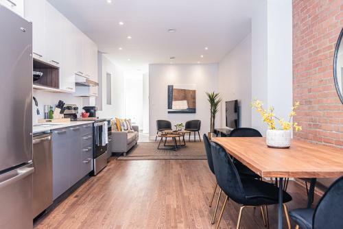 Apartamento Vast And Perfectly Located 3 Bedroom Flat By Denstays