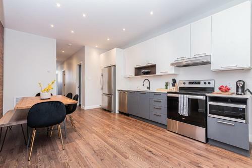 Apartamento Vast And Perfectly Located 3 Bedroom Flat By Denstays