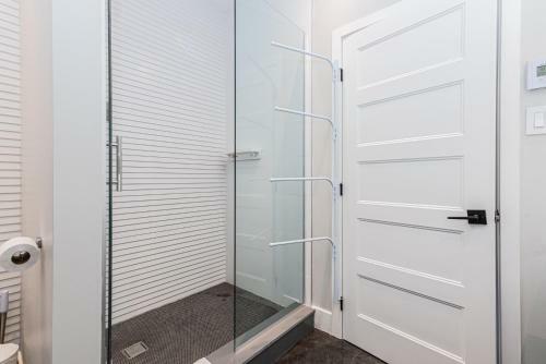 Apartamento Vast And Perfectly Located 3 Bedroom Flat By Denstays