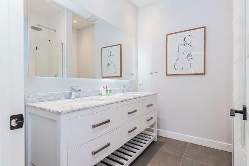 Apartamento Vast And Perfectly Located 3 Bedroom Flat By Denstays