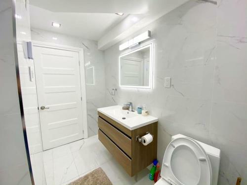 Hostal Cozy Studio, Ensuited Bathroom W/netflix
