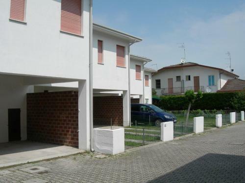 Beautiful Villa For 6 People - Tv - AC