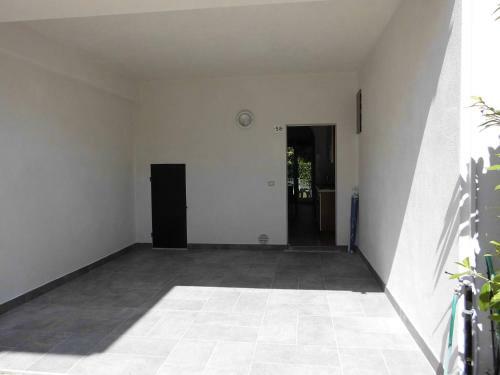 Beautiful Villa For 6 People - Tv - AC