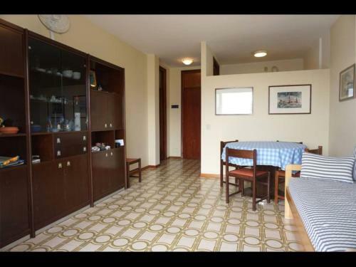 Beautiful Apartment For 5 People-pool-terra