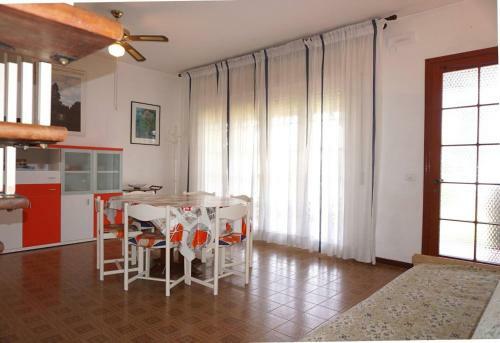 Beautiful Village With Swimming Pool - Tv - AC