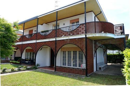 Beautiful Village With Swimming Pool - Tv - AC
