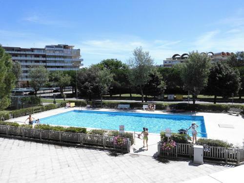 Apartamento Beautiful Sea Front Studio With Swimming Pool