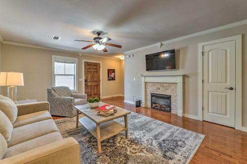 Charming Springdale Townhome About 5 Mi To Dtwn!