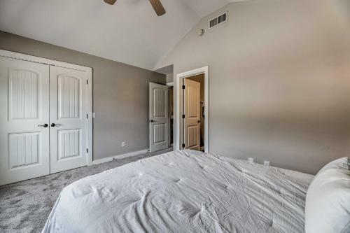 Charming Springdale Townhome About 5 Mi To Dtwn!
