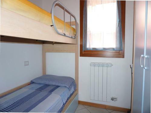 Nice Third Floor Apartment With Swimming Pool