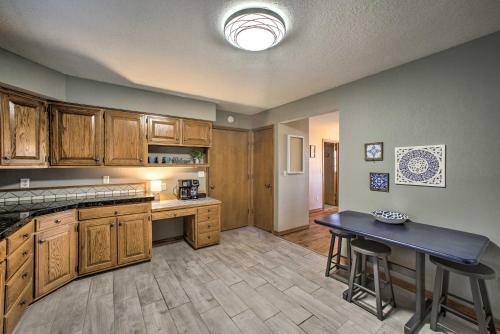 Spacious Home On Beaver Lake With Deck And Fire Pit!