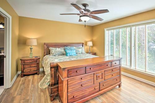 Apartamento Lakefront Getaway With 2 Balconies And Boat Slip!