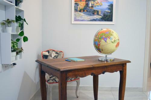Hostal Midway House Italy Rooms - Wifi - Parking - Bus Stop