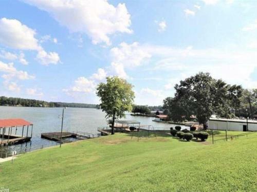 Apartamento Lakefront Paradise! #str22-0005