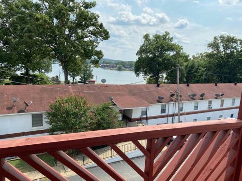 Apartamento Lakefront Paradise! #str22-0005