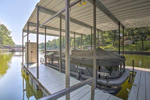 Grand Waterfront Retreat With Dock, Slip And Game Room